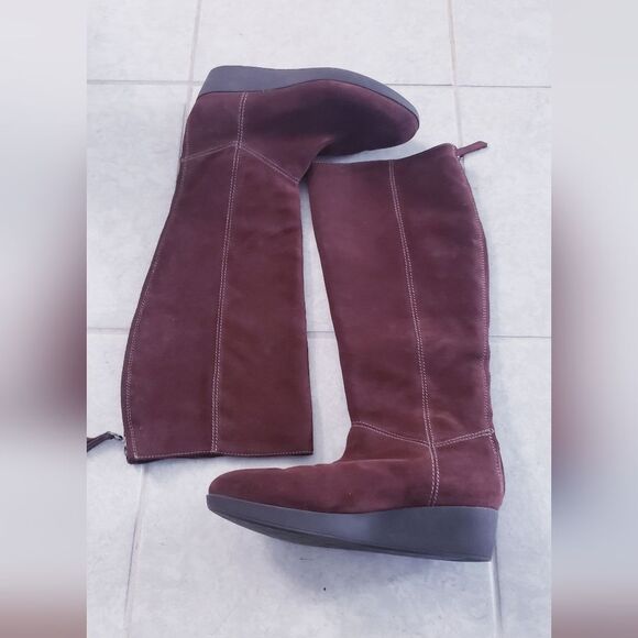Johnston & Murphy Waterproof Tall Low Heel Wedge Suede Boot size 8M